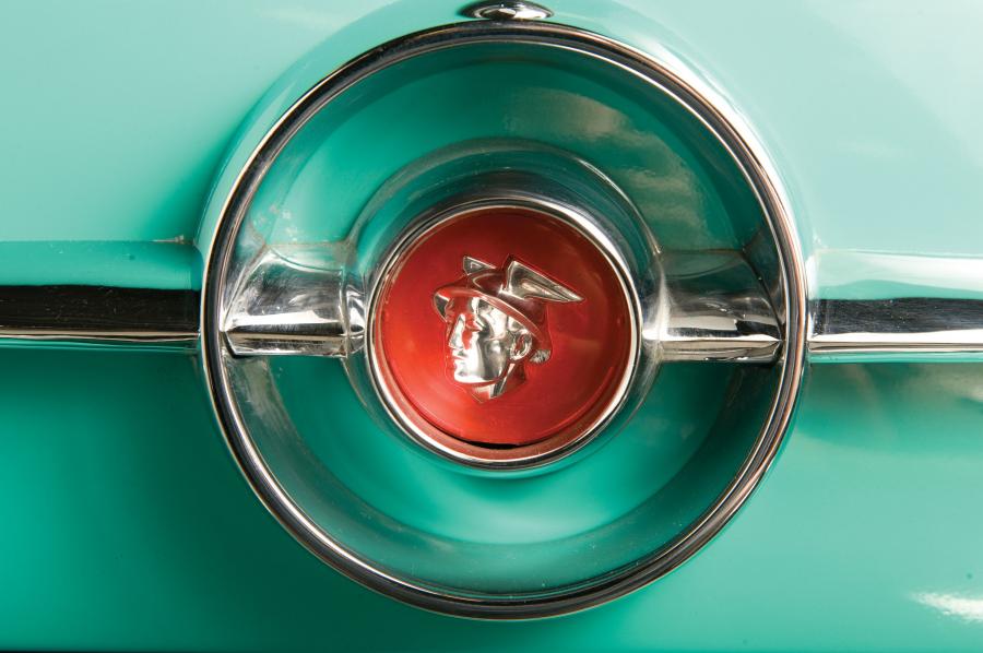 Детали экстерьера Mercury Montclair Hardtop Coupe (4A) 1955 года  (фото 11 из 17)